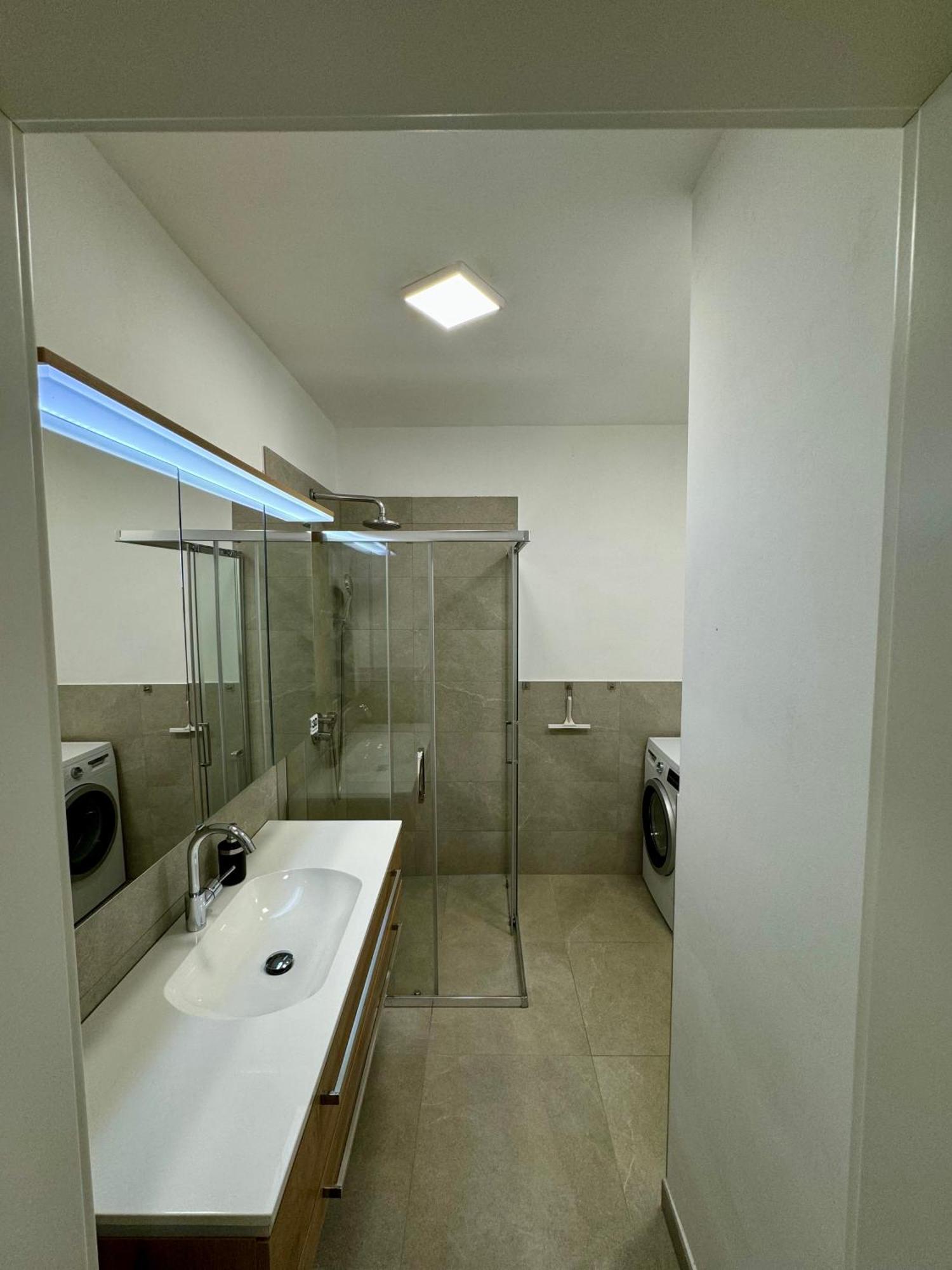 Enna Apartment A Meerblick Perfect Location Medulin Exterior foto